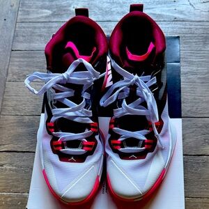 Jordan Zion 1 in Black and White